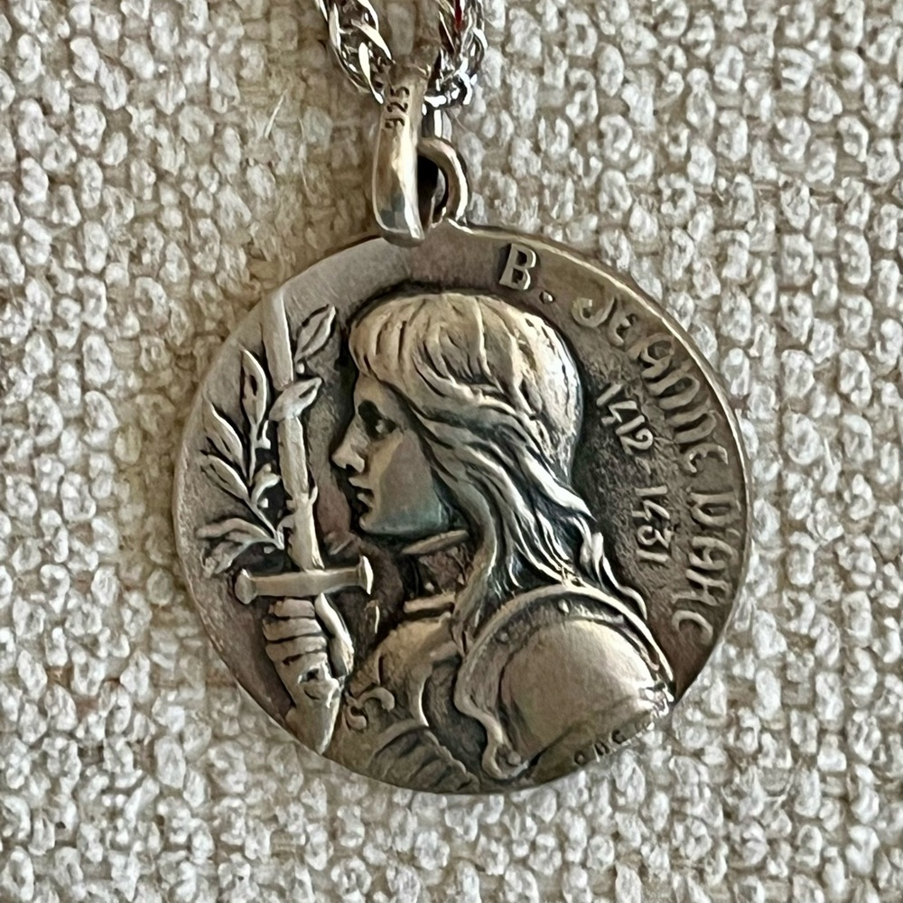 Silver Jeanne d'Arc Pendant Necklace